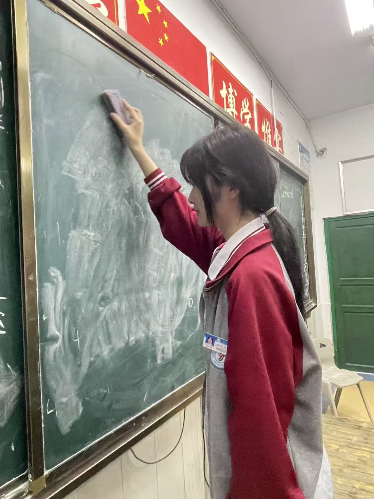 2班侯雨涵3.jpg